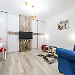 Royal Luxuria Modern *