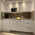 Royal Luxuria Modern