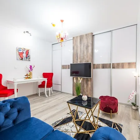 Royal Luxuria Modern