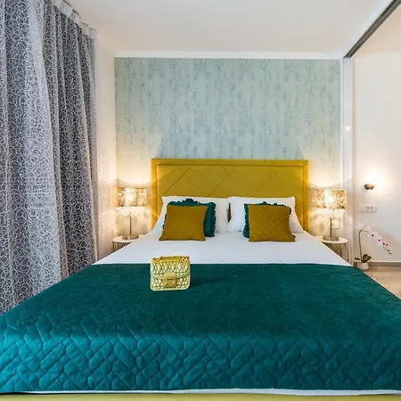 דירה Royal Luxuria Modern