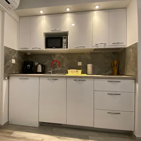 Royal Luxuria Modern