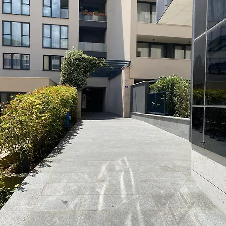 Royal Luxuria Modern *