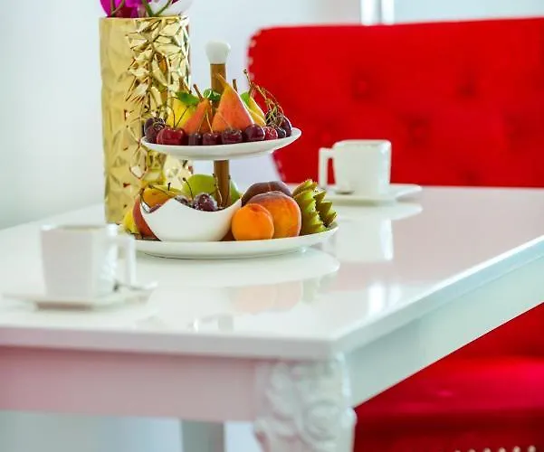 Royal Luxuria Modern *